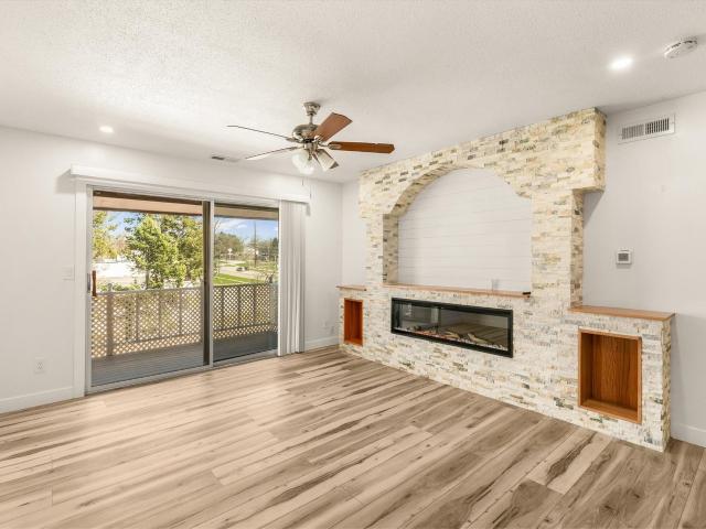 Condo for sale in Urbandale, Iowa