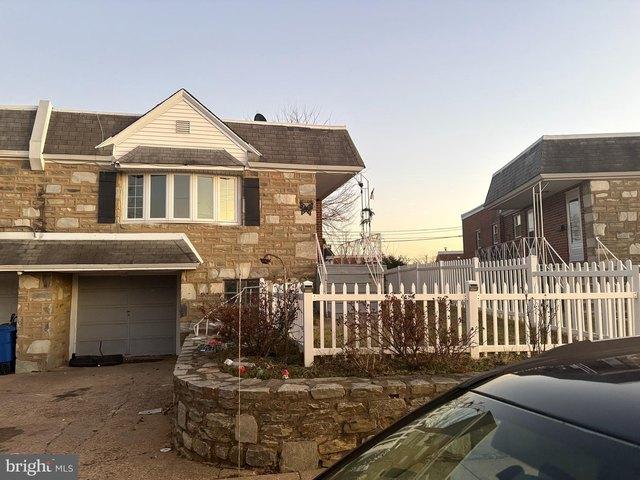 Townhouse for sale in Philadelphia, Pennsylvania