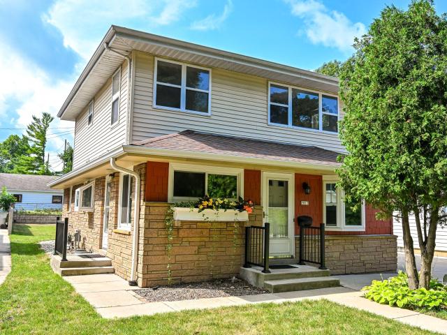 House for sale in Milwaukee, Wisconsin