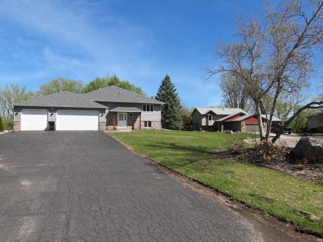House for sale in Inver Grove Heights, Minnesota