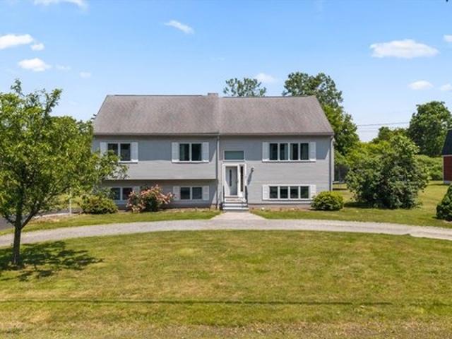 House for sale in Shrewsbury, Massachusetts