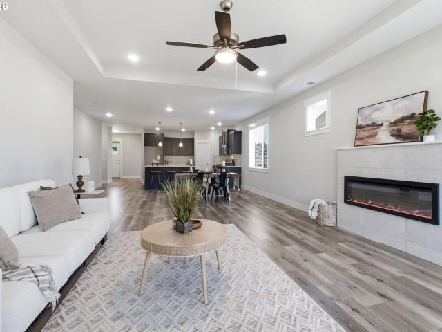 House for sale in Silverton, Marion County