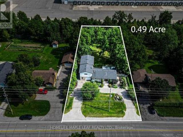 House for sale in Ontario