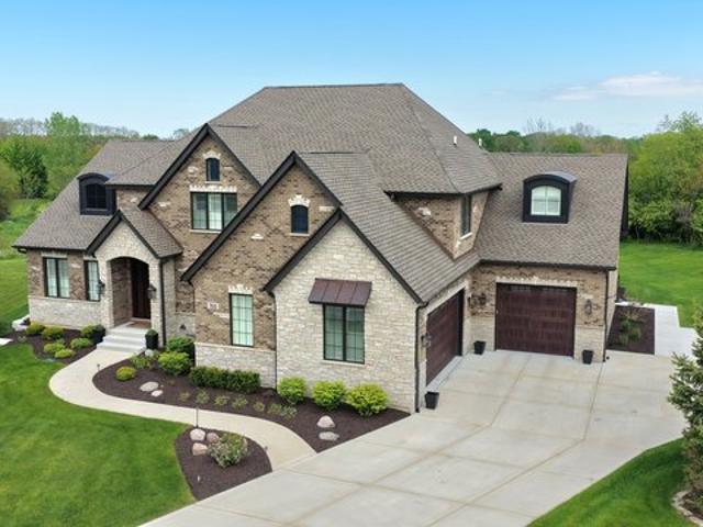 House for sale in Monee, Illinois
