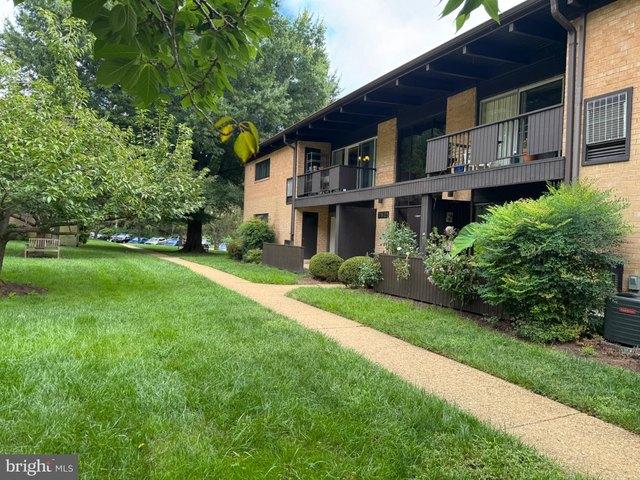 Condo for sale in McLean, Fairfax County