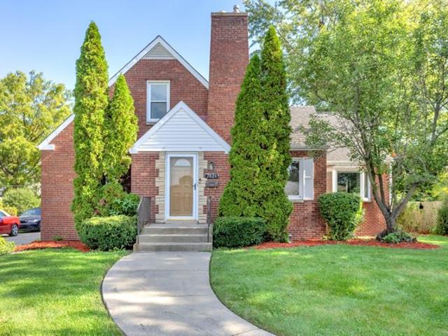 House for sale in Munster, Lake County