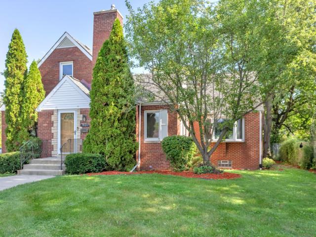House for sale in Munster, Lake County