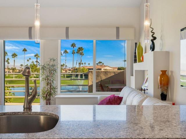 Condo for sale in La Quinta, California