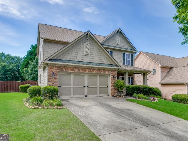 House for sale in Flowery Branch, Georgia