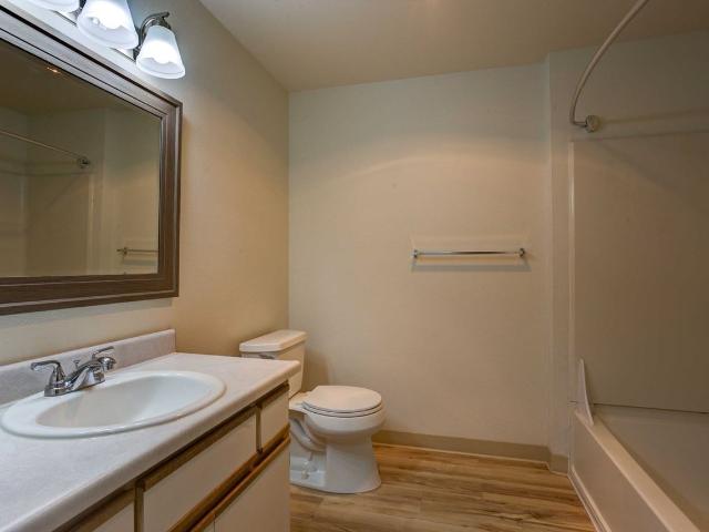 Apartment for rent in Burton Homes, Vancouver