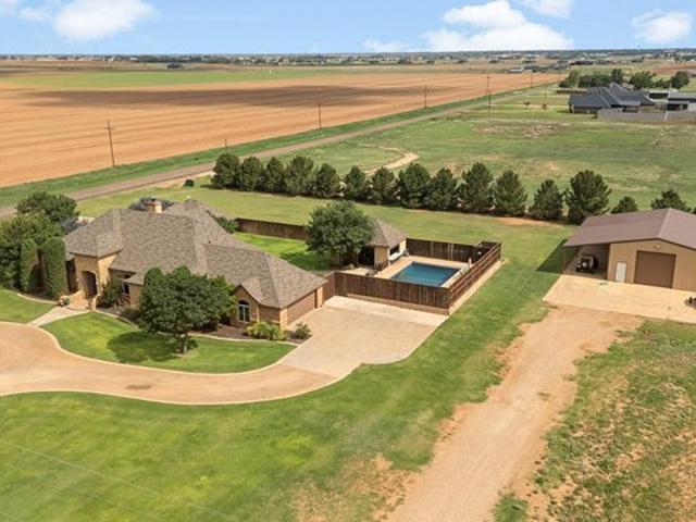House for sale in Shallowater, Texas