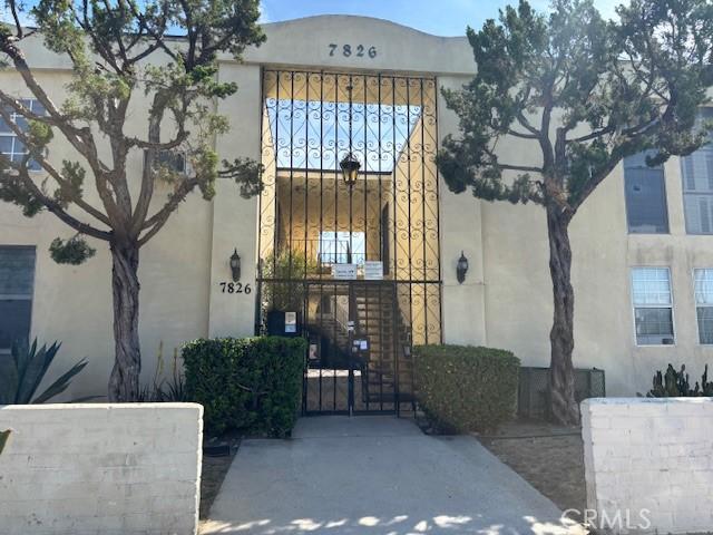 Condo for sale in Canoga Park, California