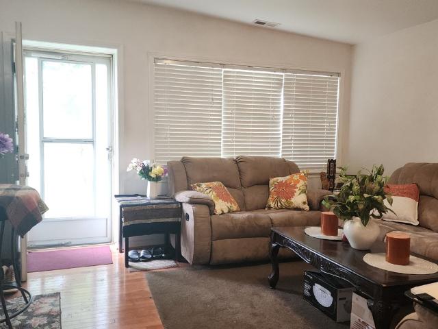 House for sale in Hickory Hills