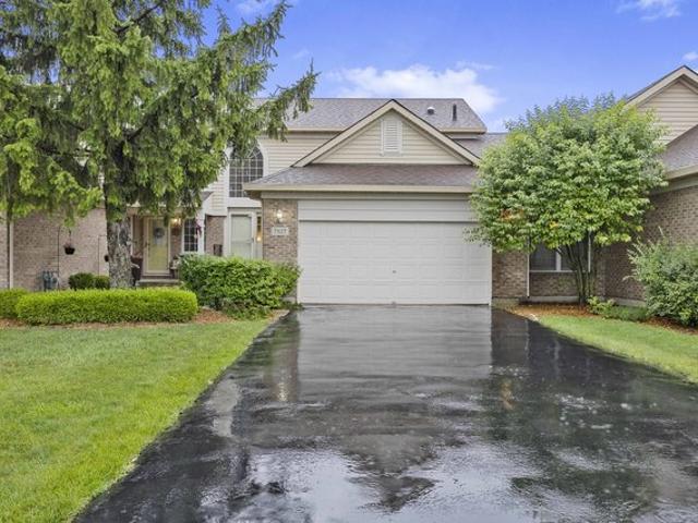 Townhouse for sale in Tinley Park, Illinois