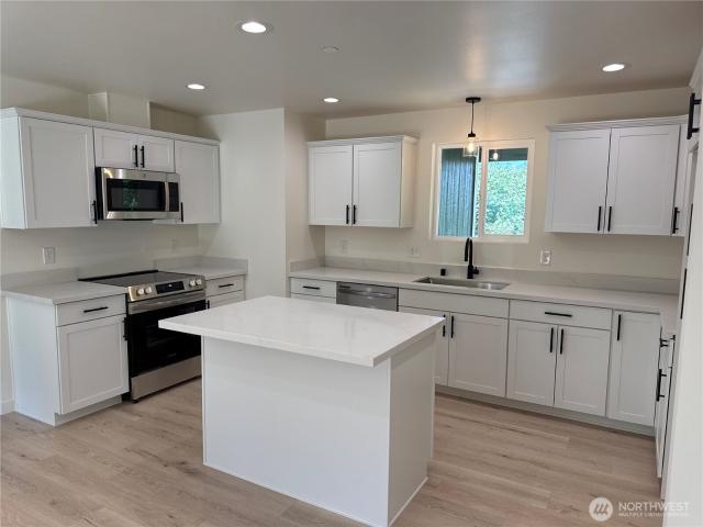 House for sale in Manchester, Kitsap County