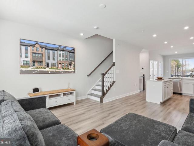 Townhouse for sale in Glen Burnie