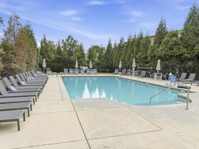 Townhouse for sale in Lynnwood Bluff, Raleigh