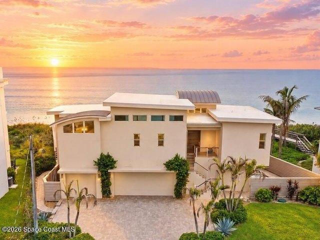 House for sale in Melbourne Beach, Brevard County