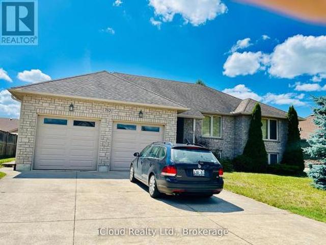 House for sale in Saugeen Shores, Ontario