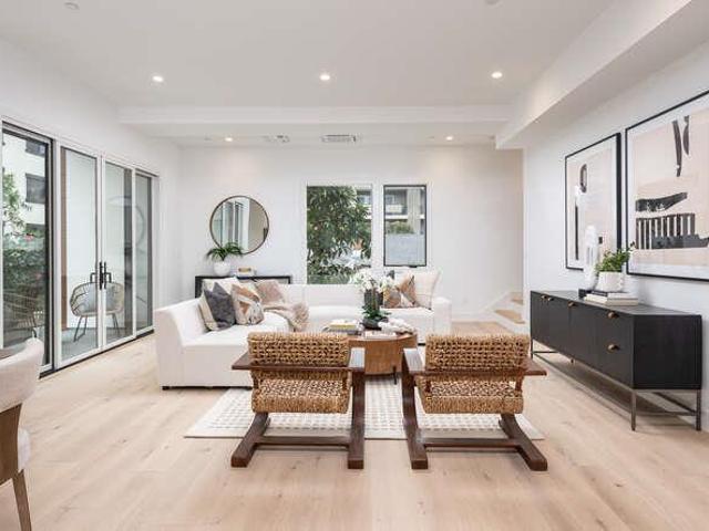 Townhouse for sale in San Carlos