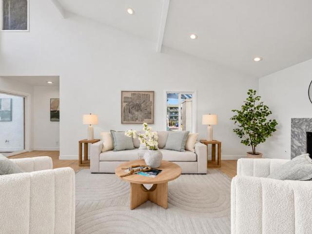 Townhouse for sale in Foster City, San Mateo County
