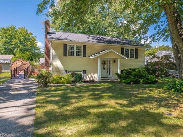 House for sale in Sheffield Lake, Ohio