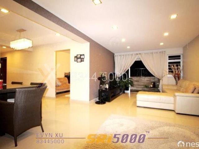 Apartment for sale in 19 North East, Hougang