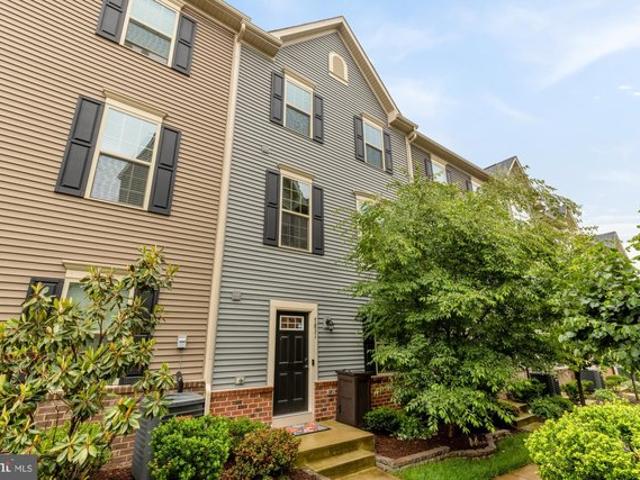 Townhouse for sale in Virginia