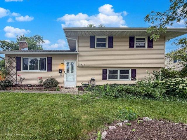 House for sale in Woodridge, Illinois
