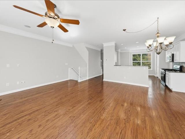 Townhouse for sale in Sandy Springs, Fulton County
