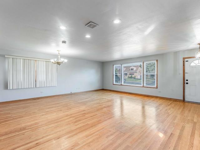 House for sale in Burbank, Cook County