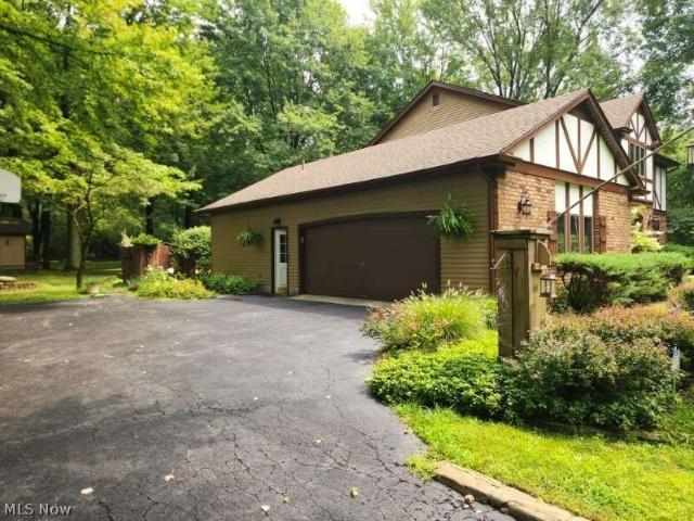 House for sale in Canfield, Ohio