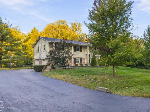 House for sale in Pleasant Acres, Indianapolis