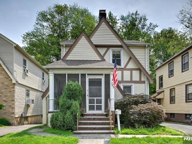 House for sale in Bloomfield, New Jersey