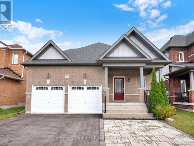 House for sale in Samac, Oshawa