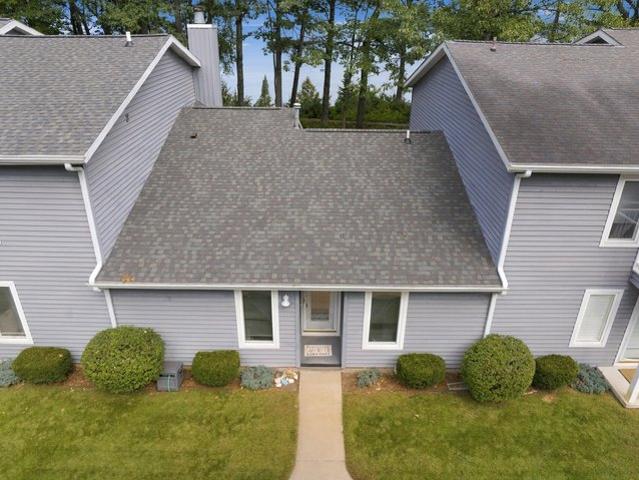 Condo for sale in Indian River, Tuscarora Township