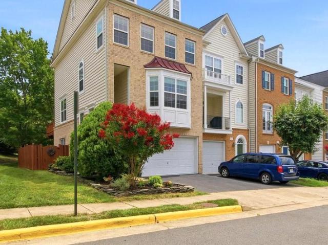 Townhouse for sale in Virginia