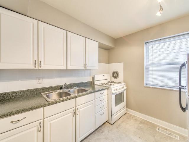 Apartment for rent in Yeddo Park, Webster Groves
