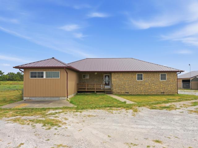 House for sale in Sarcoxie, Missouri