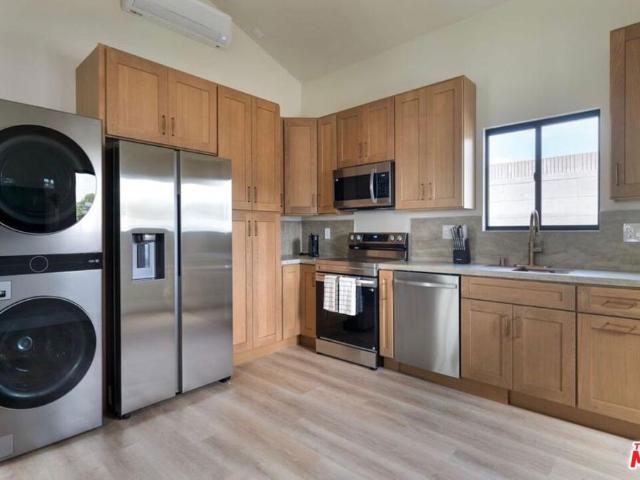 Property for rent in Canoga Park, California