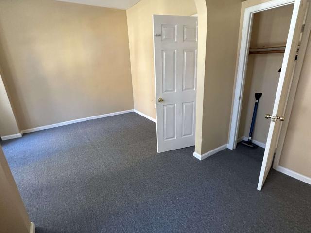 House for rent in The Bronx, Arverne