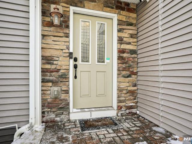 Condo for sale in River Edge, New Jersey