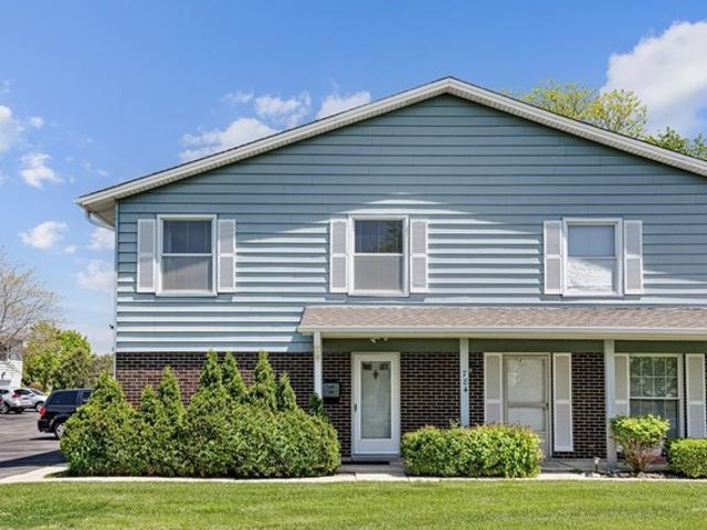 Condo for sale in Elk Grove Village, Cook County