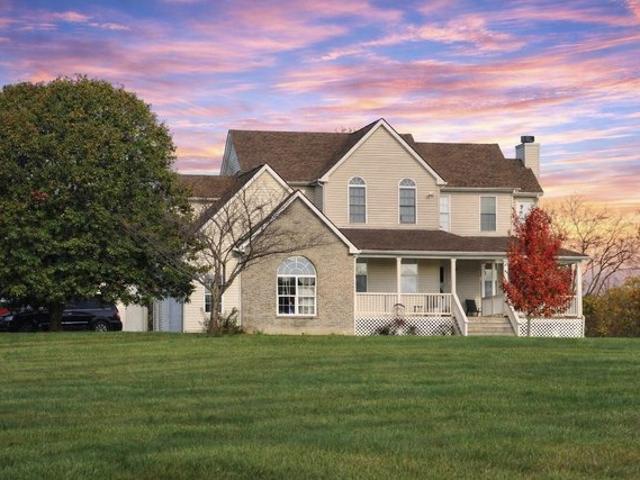 House for sale in Stamping Ground, Kentucky