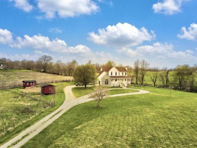 House for sale in Stamping Ground, Kentucky