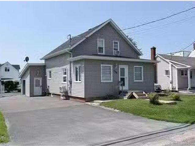 House for sale in Saint-Léonard, Paroisse de Saint-Léonard