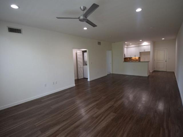 Apartment for rent in Sherman Oaks Neighborhood Council District, Canoga Park