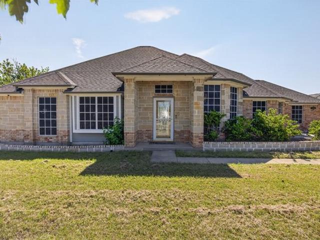 House for sale in Ellis, Texas