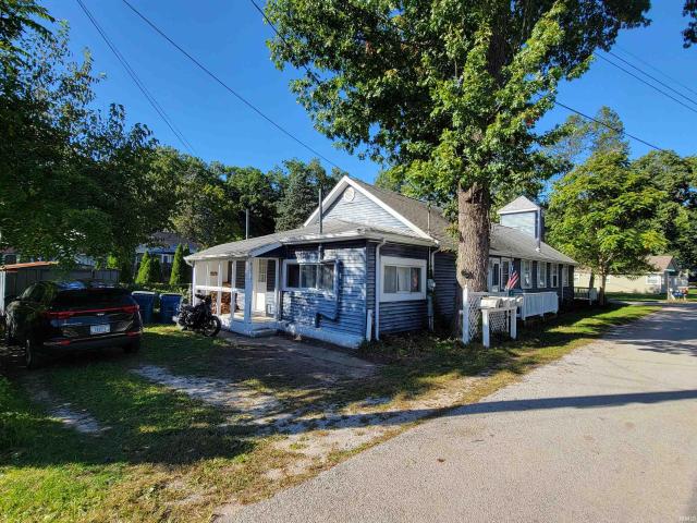 House for sale in Koontz Lake, Walkerton