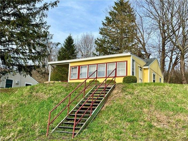 House for sale in Wolcott, New York